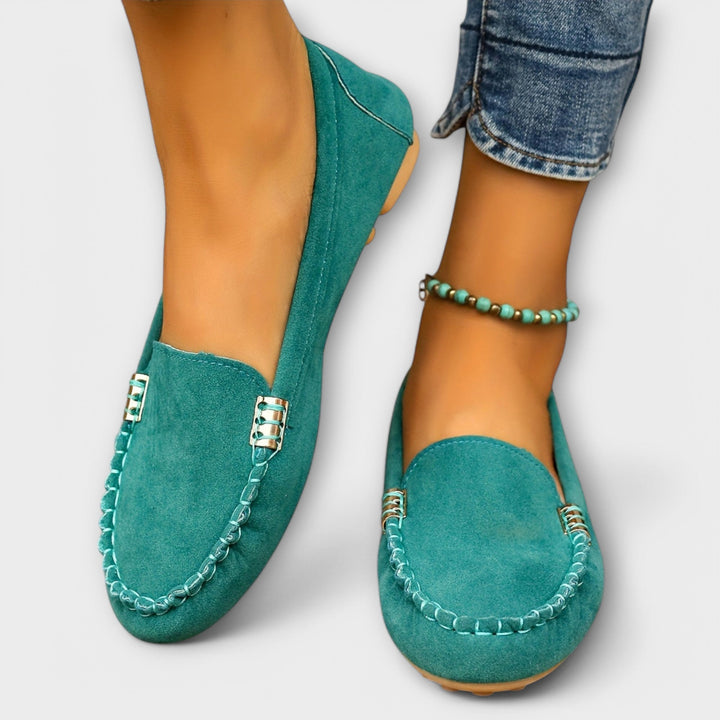 Olivia - Moccasin slip on