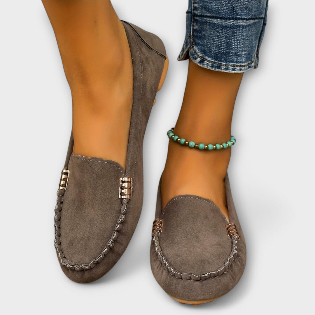 Olivia - Moccasin slip on