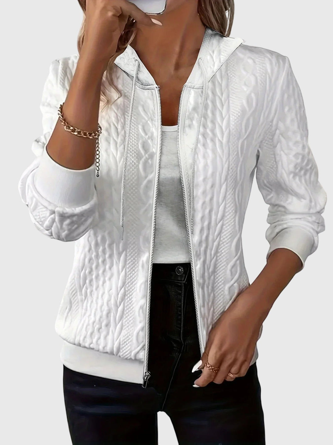 Xyra - Hoodie with Zipper