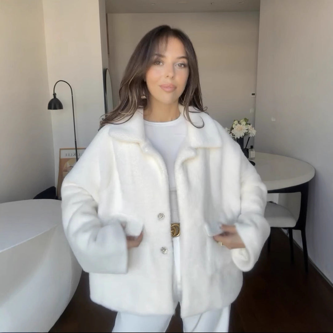 Karina Jacket: Elegance and Comfort
