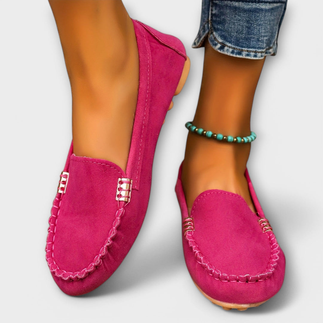 Olivia - Moccasin slip on