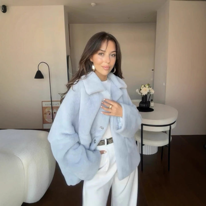 Karina Jacket: Elegance and Comfort