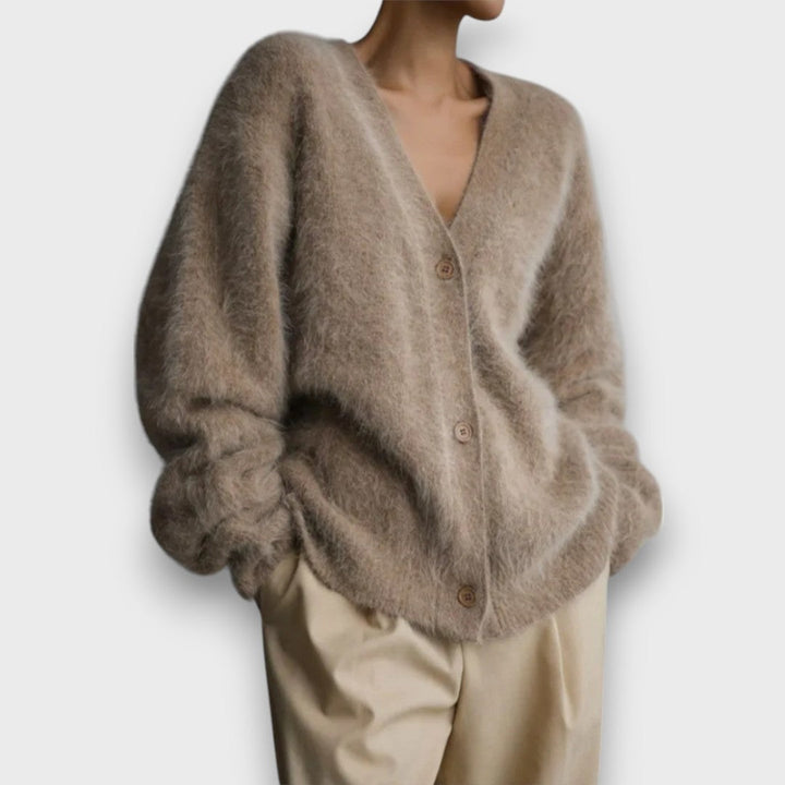 Haloa – Soft Cardigan with Classic Cut