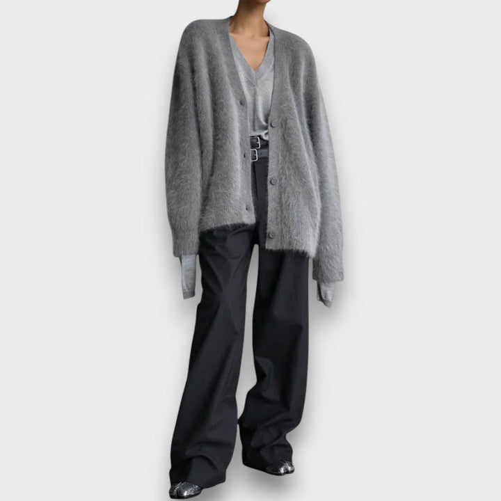 Haloa – Soft Cardigan with Classic Cut