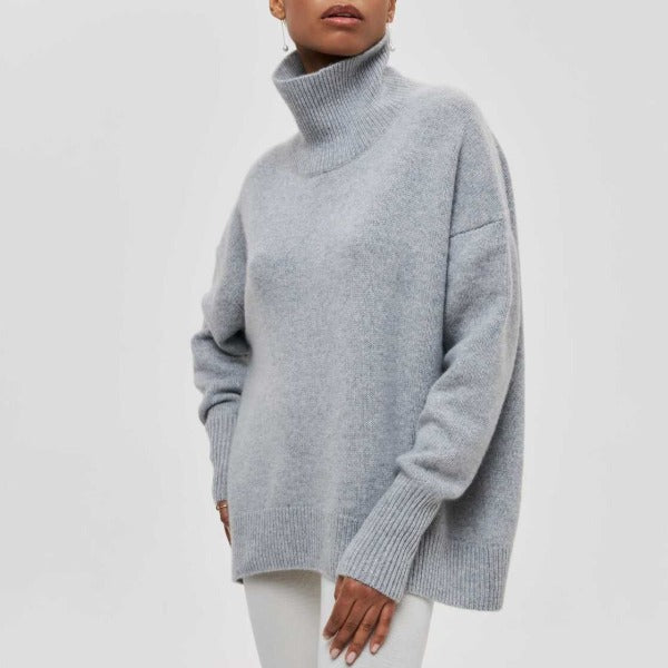 Avira - Elegant Turtleneck Sweater