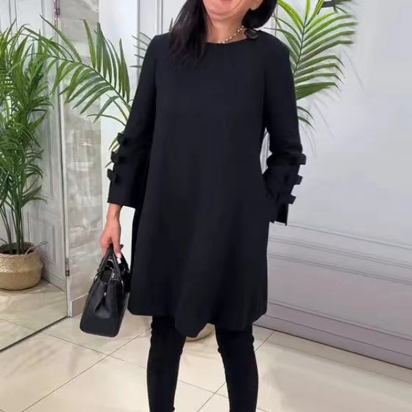 Opaline - Elegant dress with a unique design