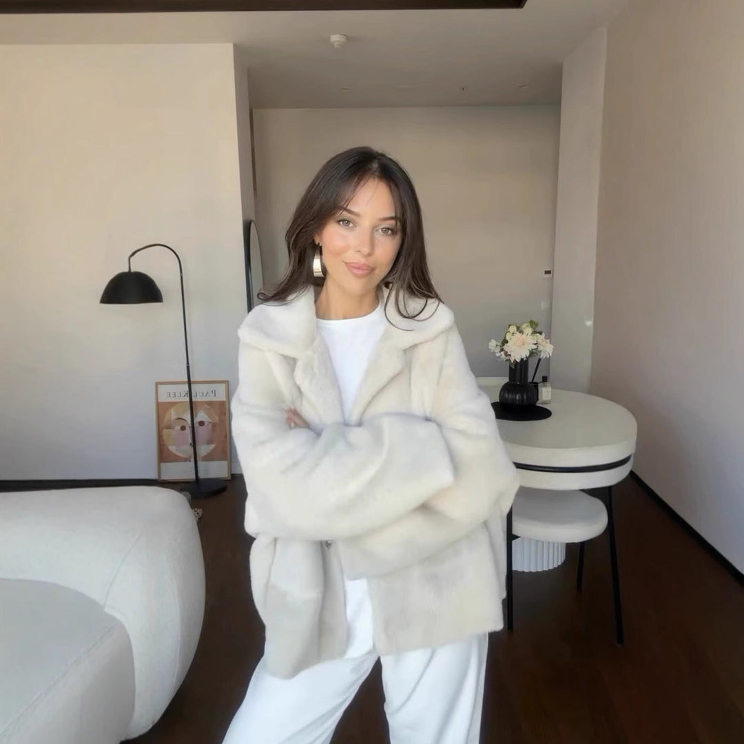 Karina Jacket: Elegance and Comfort