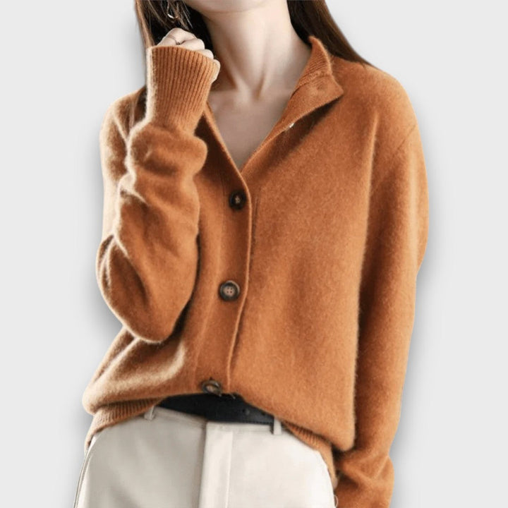 Flavia – Elegant Cardigan